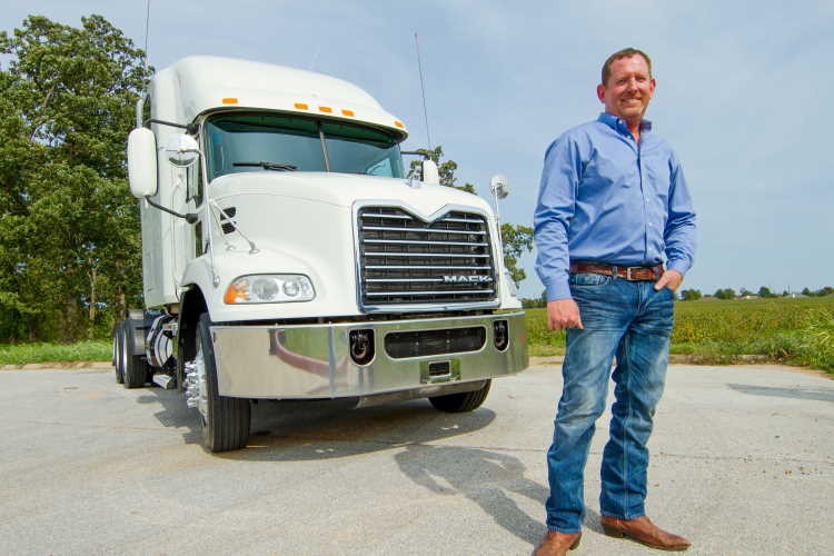 JB Hunt Trucking in Lowell, Arkansas